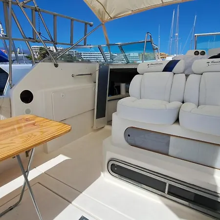 Beatrix Boat Bådhotel