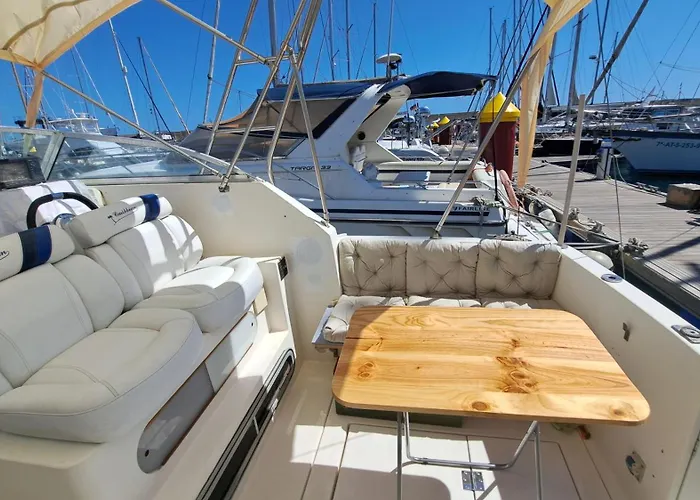 ספינת מלון Beatrix Boat סן מיגל דה אבונה