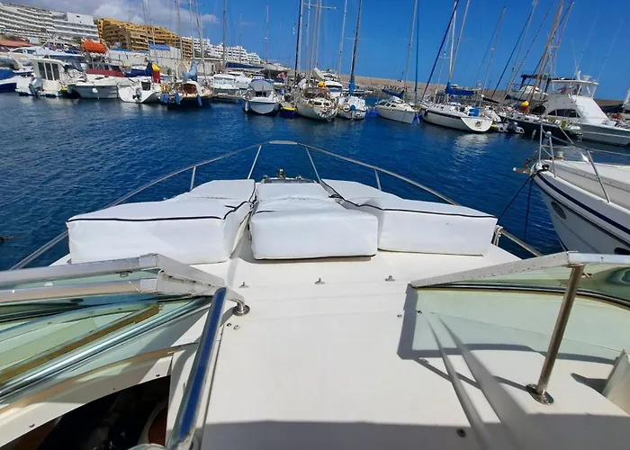 Botel Beatrix Boat *